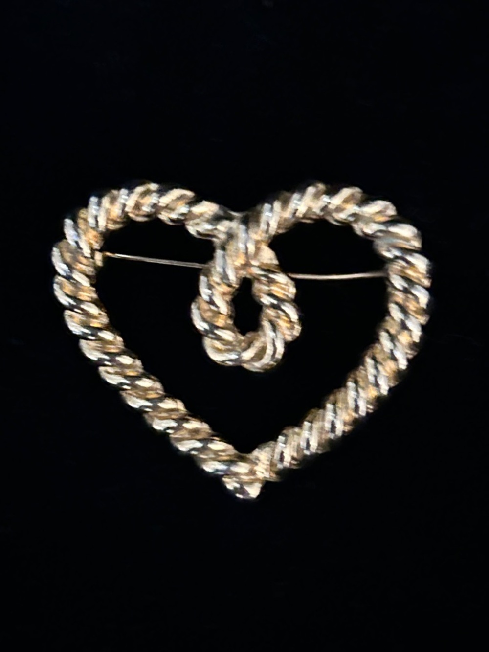 Twisted Rope Heart Brooch - Gold-Tone Women’s Jewelry